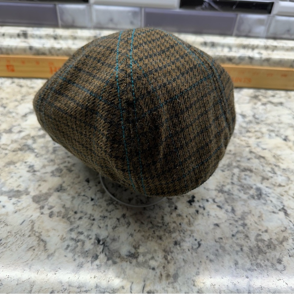 Men’s XLarge Fitted Goorin Brothers Plaid Acrylic Wool Blend Flat Cap Driver Hat - Picture 4 of 10